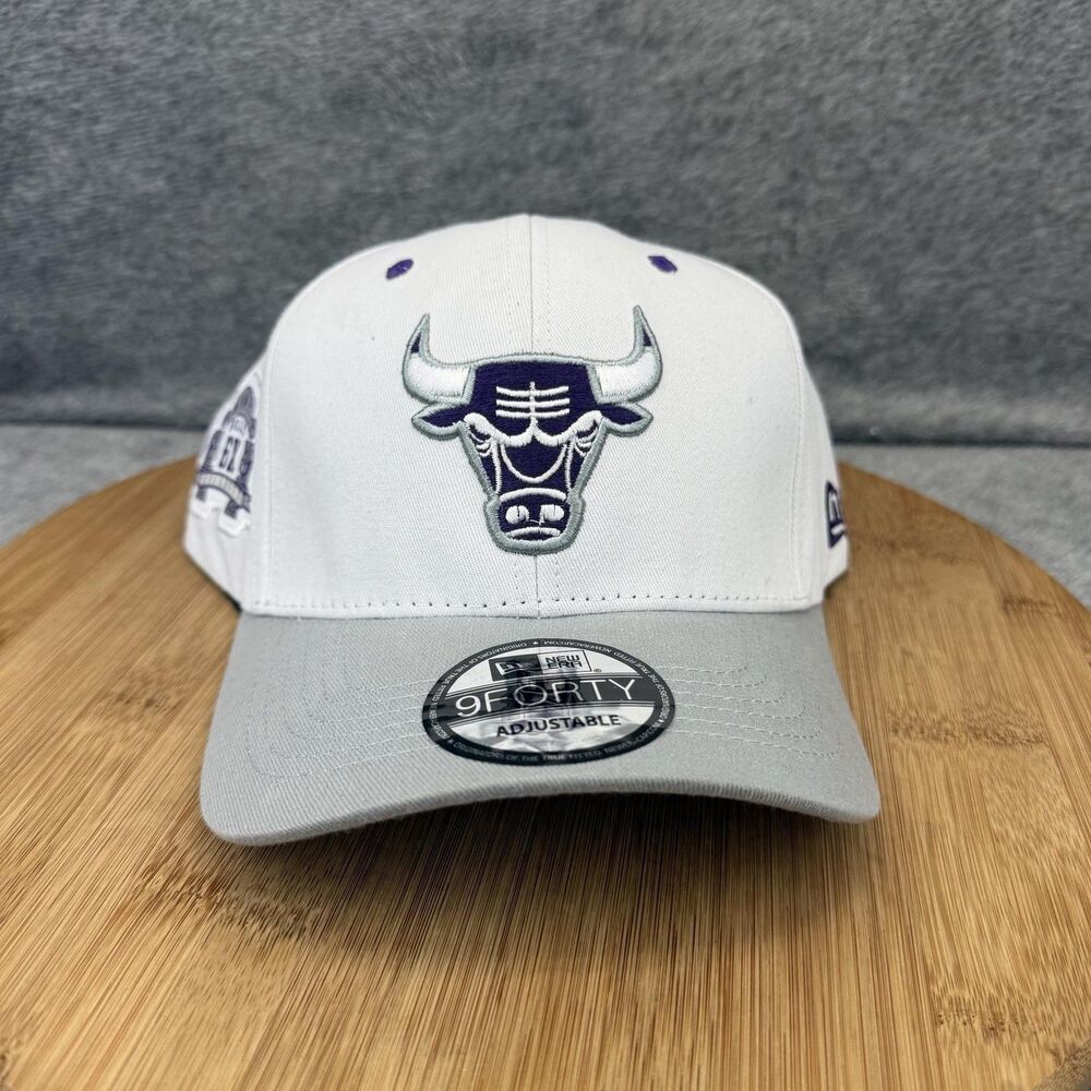 Chicago Bulls Hat Cap Snap Back One Size White Gray 6X Champions New Era 9FORTY